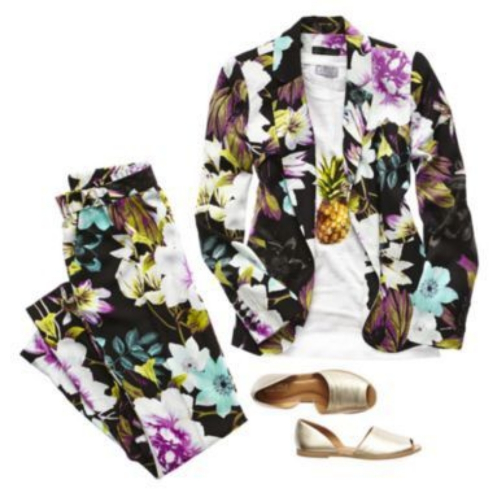 Worthington floral suit size medium